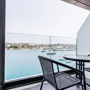 The Londoner 3* Sliema